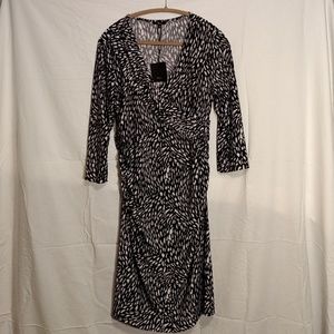 Black & white form fitting dress